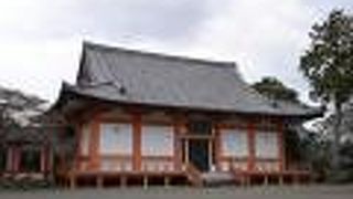 優れた環境で仏様を拝める