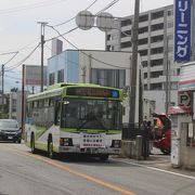 山梨交通鉄道線跡をバスでたどりました。「４２番」西野経由小笠原行です