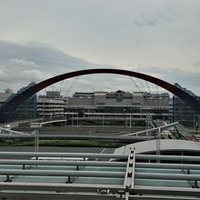 第二ターミナルから眺めた第一ターミナルビル