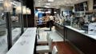 羽田空港のベイカリーショップ