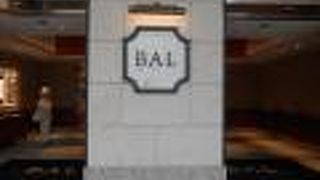 丸善が地下に入っています