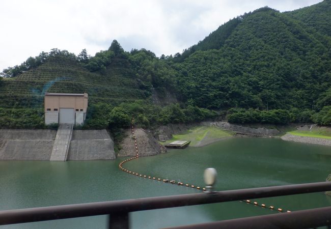 ふかしろ湖 (深城ダム)