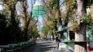 そぞろ歩きが楽しい遊歩道