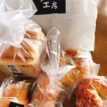 超熟２８０円、ベーグルチーズ、塩パンサンド海老＆アボカド