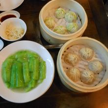 ヘチマ炒め、小籠包