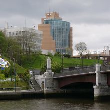 幣舞公園を望みながら