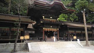 かなり立派な神社です