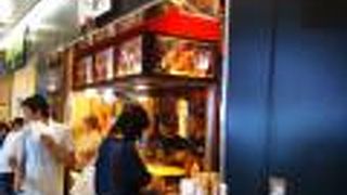 大阪名物タコ焼き