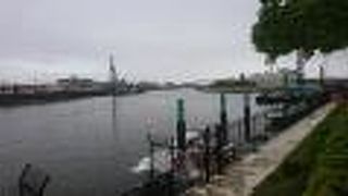 江戸川区と浦安市の境を流れている川