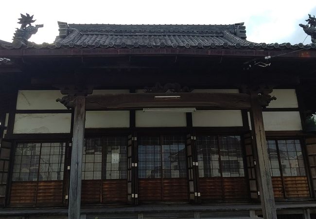 亀崎駅から近い小さな寺院
