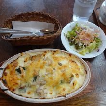 お得で、おなかいっぱいになる ドリアセット