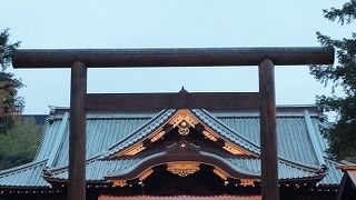 靖国神社　警備が多い