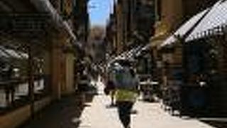 いきなり異空間に入った感じがします