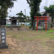 近くにある辻堂諏訪神社の末社のひとつ