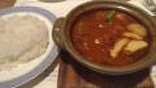 ビームスの地下にある