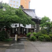 街なかの寺