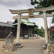 3基の鳥居をくぐって境内へ