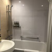 バスルーム、バスタブ