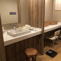 貸切風呂、脱衣室