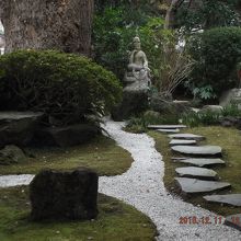 手入れさてた庭