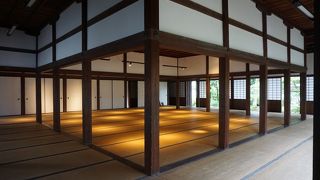 勉学に励む環境としてはとても優れた建物