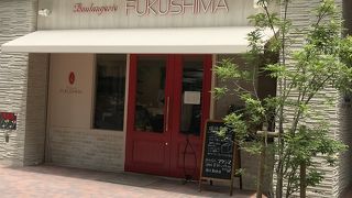 お洒落なパン屋さんです