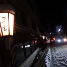 雪景色が似合う風情だ