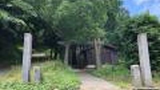 住宅街の中、案内は何も出ていない