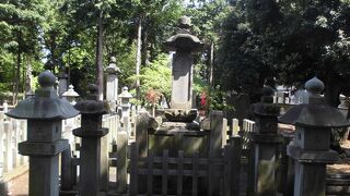 豪徳寺は井伊家の菩提寺です