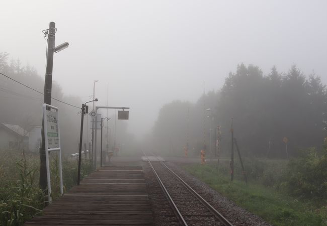 東六線駅