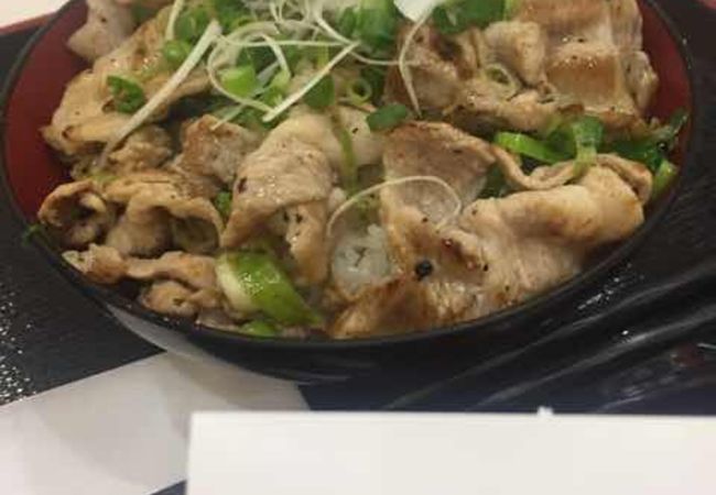 リゾーナ川崎のフードコート