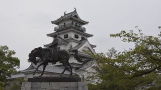 日本100名城に選定されているものの模擬城