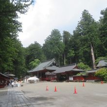二荒山神社境内にあります