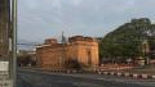 ドーイステープ寺院行きのソウテウ乗り場