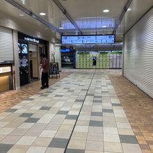 朝のエキュート品川