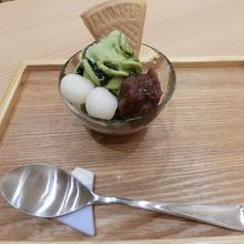 抹茶味の「とこサンデー」