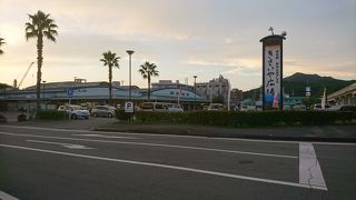 お土産も食事も対応できます