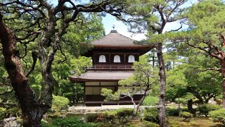 静かな刻が流れるお寺さん