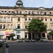 Lokanat Gallery Building (旧Sofaer's Building)