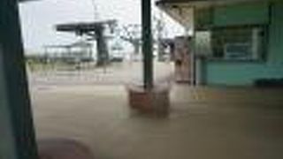 レトロなリフト