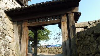 戸無門・松山城本丸入口最初の門