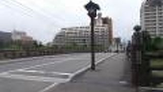 中津川にかかる橋の一つです。