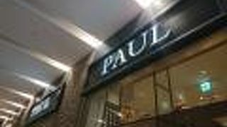 クロワッサンは噂どおりの美味しさ