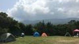 波の音が聞こえる綺麗な無料キャンプ場！