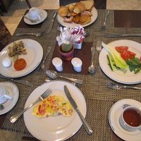 朝食のその場で作ってもらうオムレツが絶品、全て美味しい