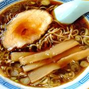 行列する人気の高山ラーメン