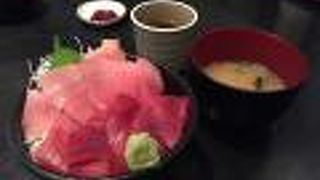 本まぐろ丼1,870円