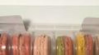 かわいらしいマカロンの店