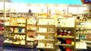 年齢層問わず大人気のディズニーショップ