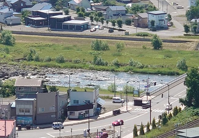 願望岩からの湧別川！